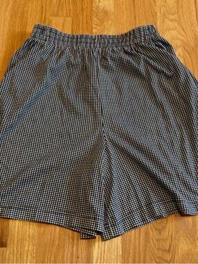 Jacquelin smith women’s large Black & White Check Elastic-Waist Shorts